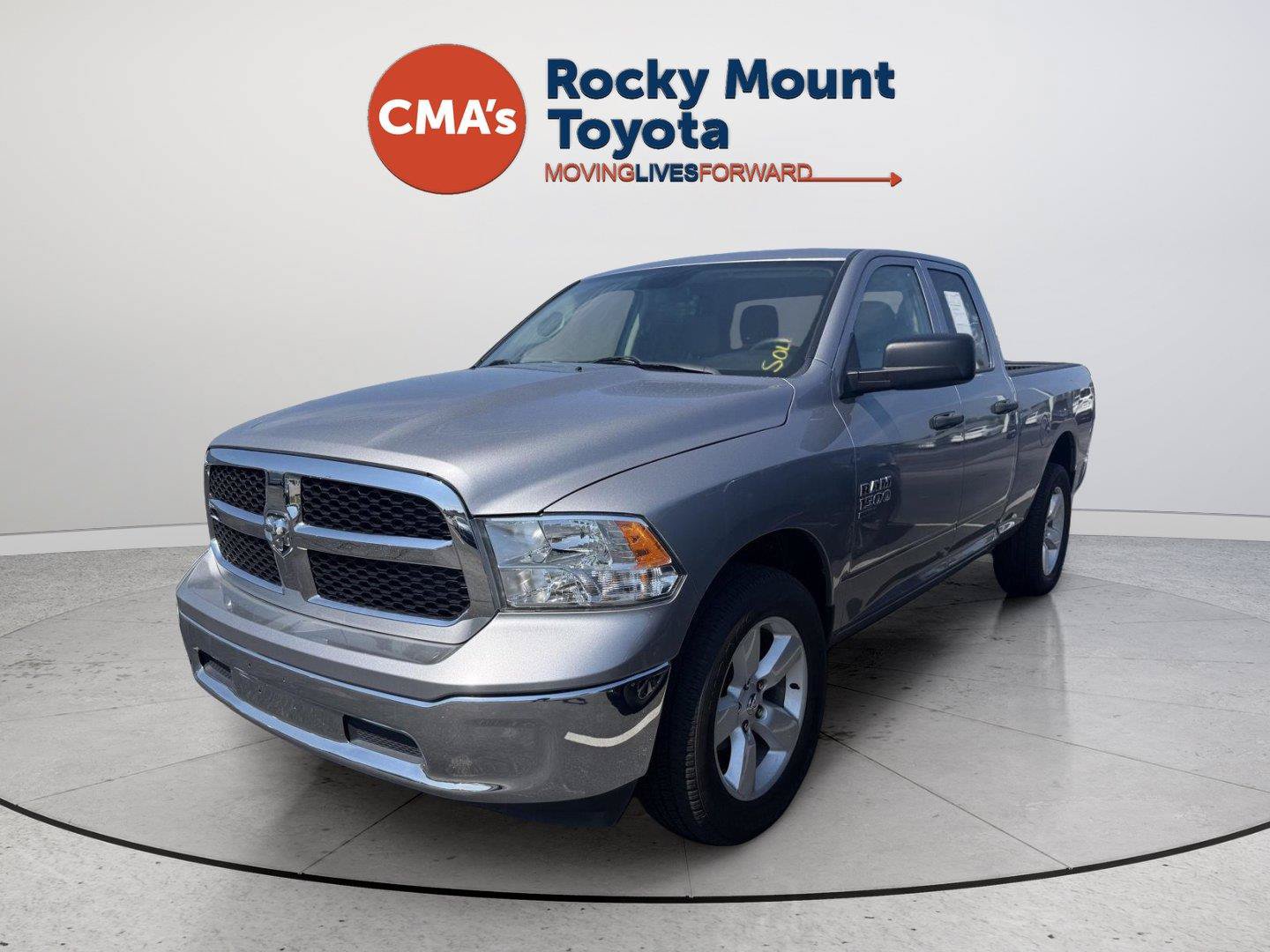 Used 2024 RAM 1500 Classic SLT AWD/4WD image 1
