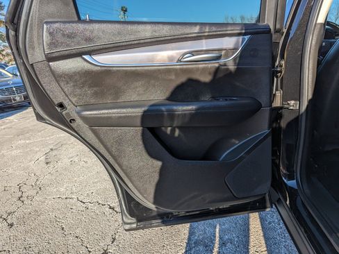 Used 2019 Cadillac XT5 Luxury image 35