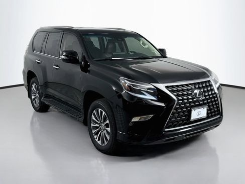 Certified 2022 Lexus GX 460 Luxury w/ Off Road Package AWD/4WD image 3
