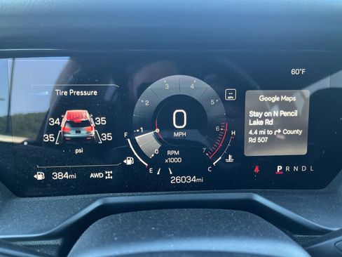 Used 2025 GMC Acadia Elevation w/ Elevation Premium Package AWD/4WD image 28