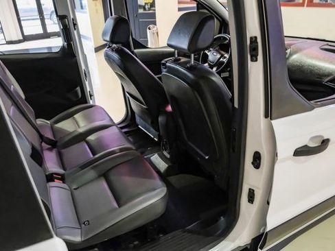 Used 2017 Ford Transit Connect XL image 32