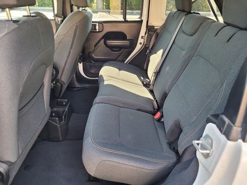 Certified 2025 Jeep Wrangler Unlimited Sport AWD/4WD image 9