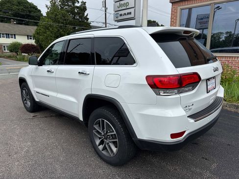Used 2022 Jeep Grand Cherokee Limited AWD/4WD image 30