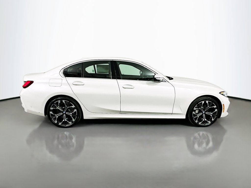 Used 2026 BMW 330i Sedan w/ Premium Package RWD image 4