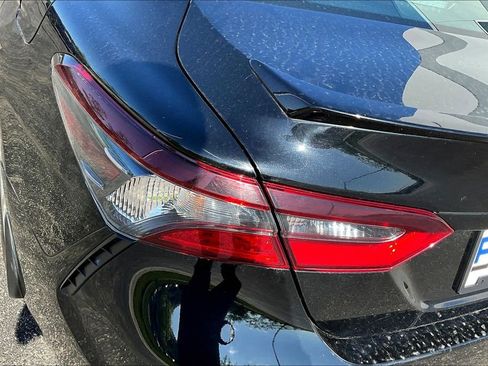 Used 2024 Toyota Camry SE FWD image 19