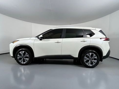 Used 2023 Nissan Rogue SV w/ SV Premium Package image 4