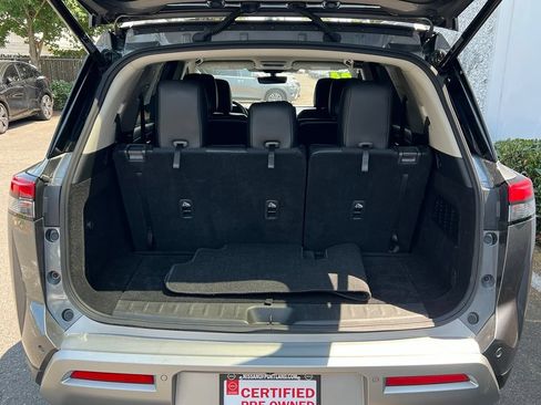 Certified 2024 Nissan Pathfinder SL AWD/4WD image 8