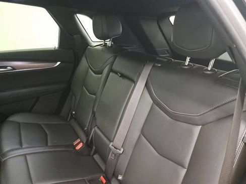 Used 2023 Cadillac XT5 Luxury FWD image 13