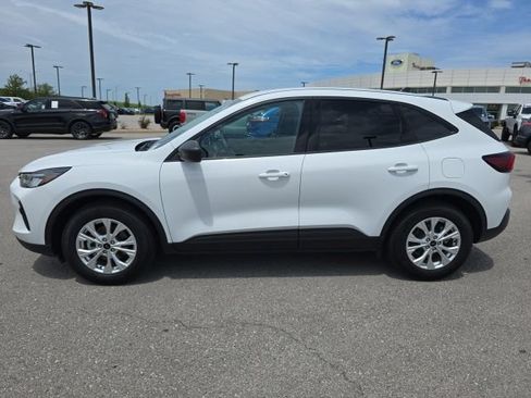 Used 2026 Ford Escape Active FWD image 2