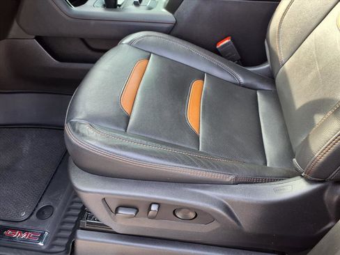 Used 2023 GMC Sierra 1500 AT4 w/ AT4 Premium Package image 29