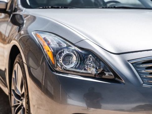 Used 2013 INFINITI G37 Sport RWD image 36