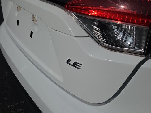 Used 2023 Toyota Corolla LE FWD image 6
