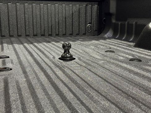 Used 2011 Ford F350 Lariat image 34