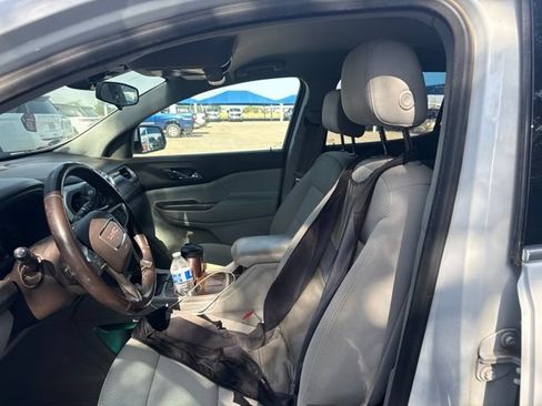 Used 2020 GMC Acadia SLE FWD image 9
