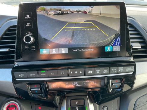 Certified 2025 Honda Odyssey EX-L image 17
