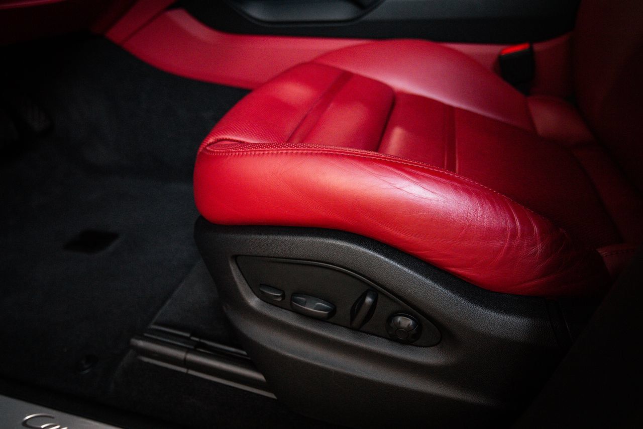 Certified 2023 Porsche Cayenne Coupe AWD/4WD image 14