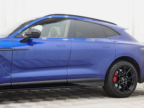 Used 2023 Aston Martin DBX 707 AWD/4WD image 3