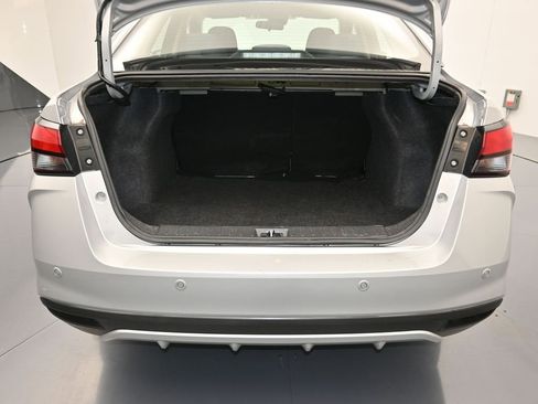 Used 2023 Nissan Versa SV image 21