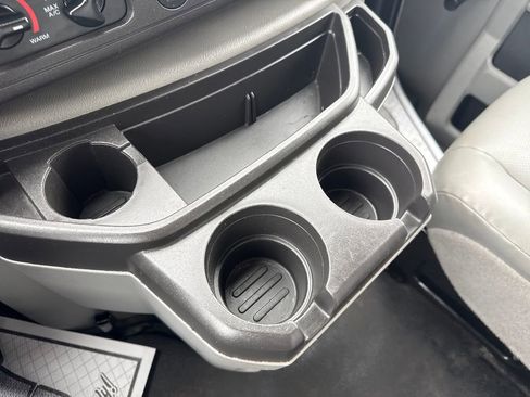 Used 2022 Ford E-450 and Econoline 450 Super Duty image 23