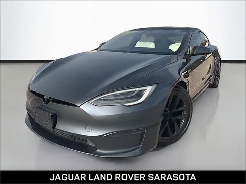 Used 2022 Tesla Model S Plaid image 1