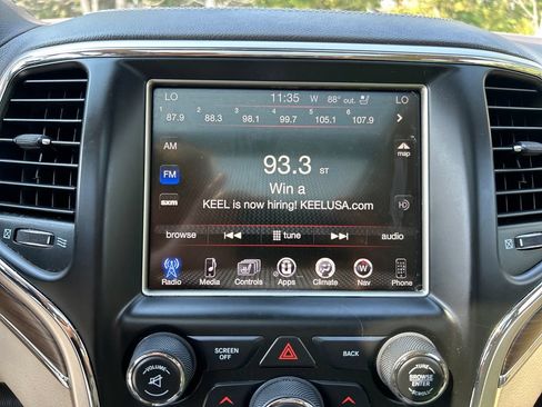 Used 2015 Jeep Grand Cherokee Overland AWD/4WD image 25