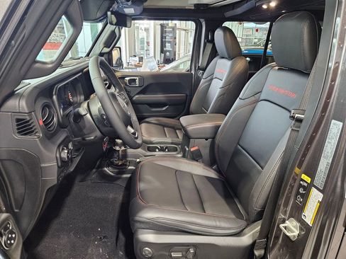 New 2026 Jeep Wrangler Unlimited Rubicon AWD/4WD image 11