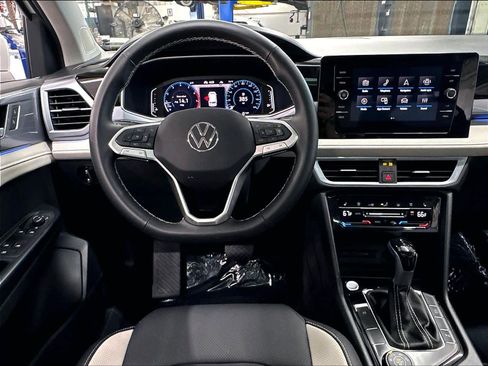 Used 2025 Volkswagen Taos SEL w/ Black Wheel Plus Package AWD/4WD image 11