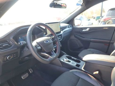 Certified 2023 Ford Escape ST-Line w/ Tech Pack #1 AWD/4WD image 15