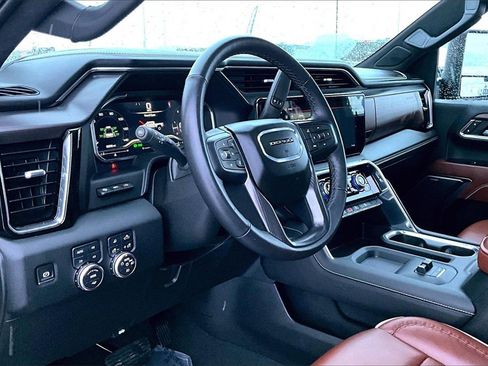Used 2024 GMC Sierra 3500 Denali Ultimate image 14