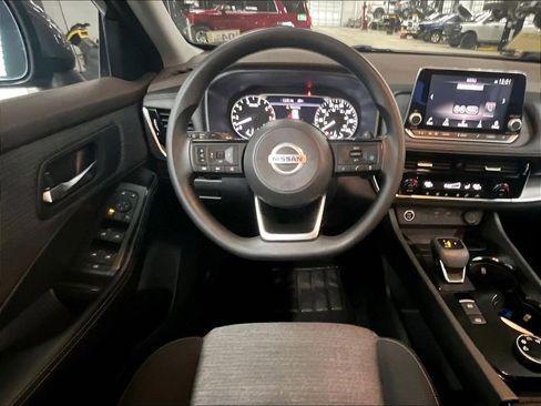 Used 2021 Nissan Rogue SV AWD/4WD image 17