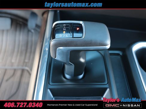 Used 2025 GMC Sierra 1500 SLT w/ SLT Premium Plus Package AWD/4WD image 28
