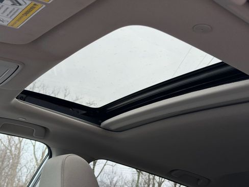 Used 2024 Honda CR-V EX image 15