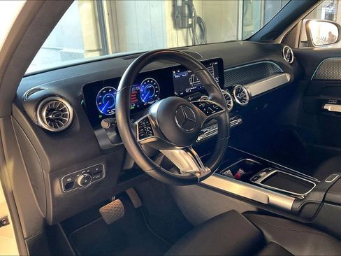 Used 2024 Mercedes-Benz EQB 250+ image 4