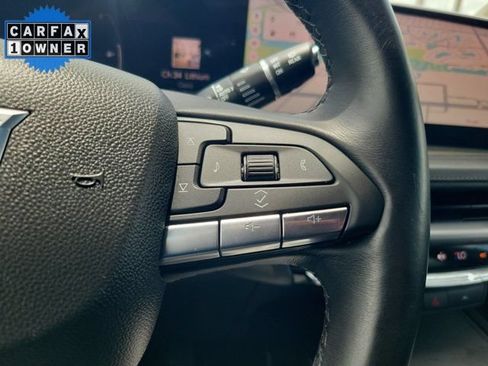 Used 2025 Cadillac XT4 Premium Luxury FWD image 24