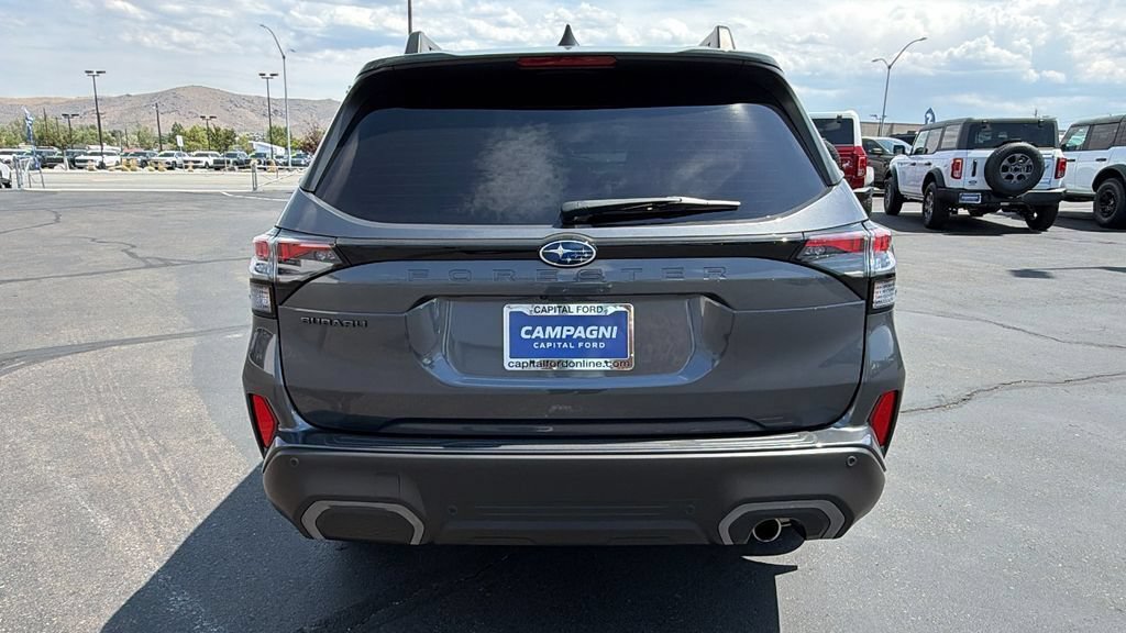 Used 2025 Subaru Forester Limited AWD/4WD image 4