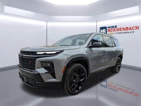 Used 2024 Chevrolet Traverse RS w/ LPO, Floor Liner Package image 8