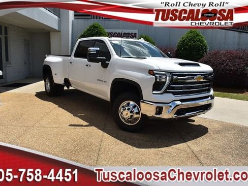 New 2026 Chevrolet Silverado 3500 LTZ w/ LTZ Plus Package AWD/4WD image 1