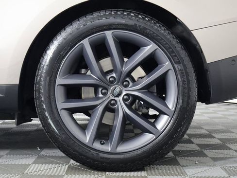 Used 2023 Land Rover Range Rover Sport SE image 16