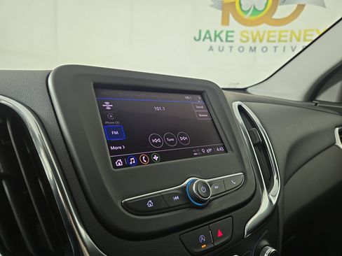 Used 2024 Chevrolet Equinox LT image 19