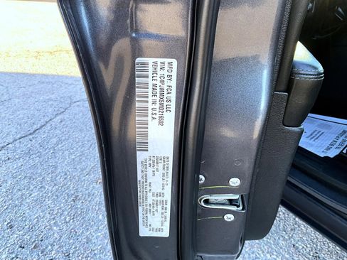 Used 2021 Jeep Cherokee Latitude Lux image 25