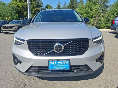 Certified 2023 Volvo XC40 B5 Ultimate w/ Protection Package Premier AWD/4WD image 2