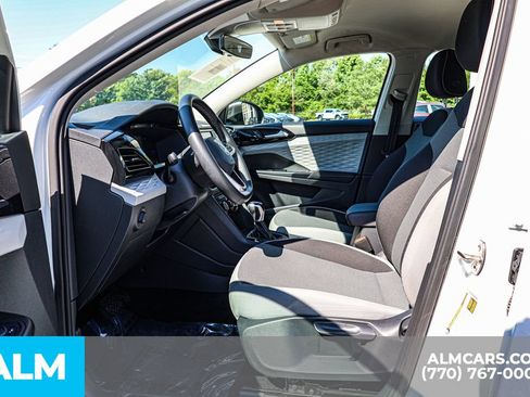 Used 2024 Volkswagen Taos S FWD image 18