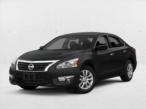 Used 2014 Nissan Altima 2.5 S w/ Display Audio Package FWD image 1