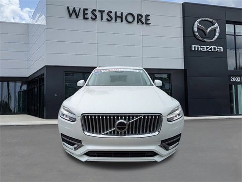 Used 2023 Volvo XC90 B6 Plus image 7