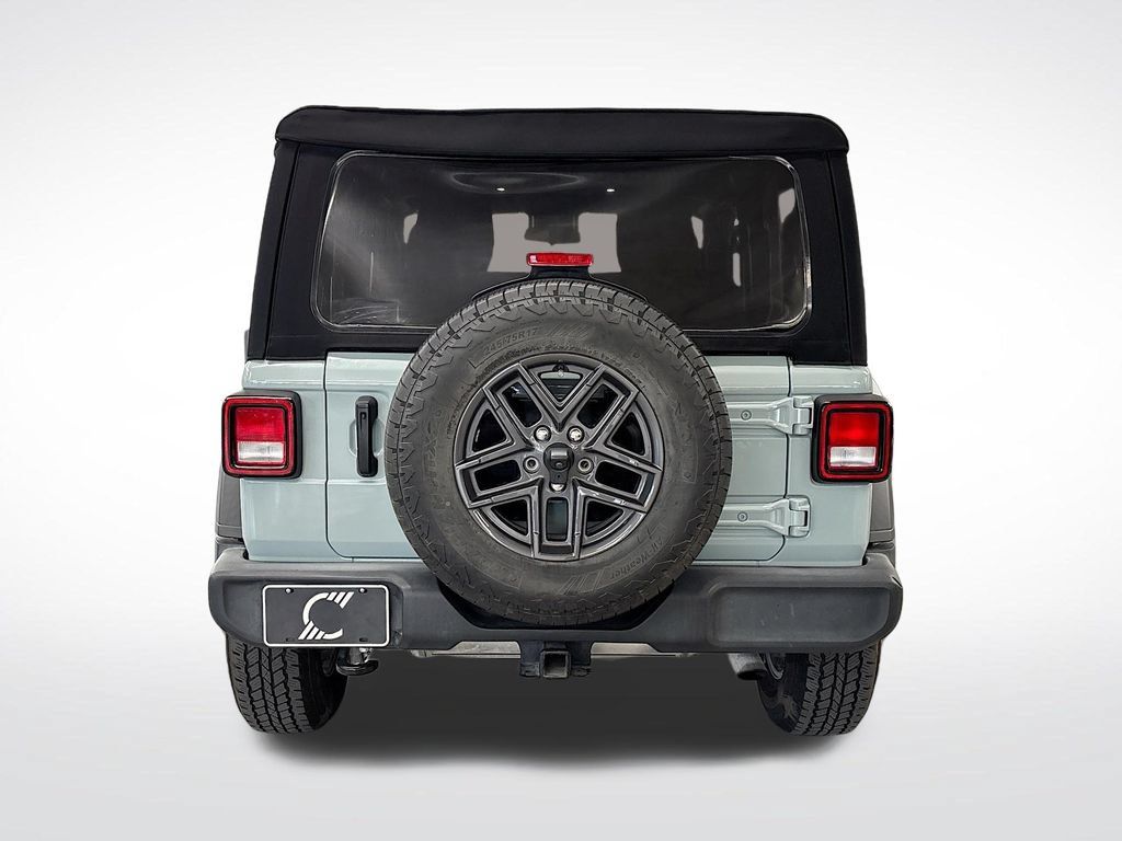 Used 2024 Jeep Wrangler Sport AWD/4WD image 4
