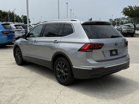 Used 2024 Volkswagen Tiguan SE AWD/4WD image 7