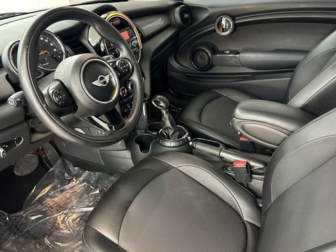 Used 2016 MINI Cooper 2-Door Hardtop FWD image 4