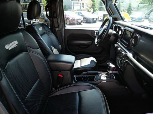Used 2020 Jeep Wrangler Unlimited Sport S AWD/4WD image 18