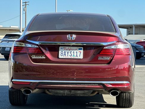 Used 2017 Honda Accord Sport Special Edition image 5