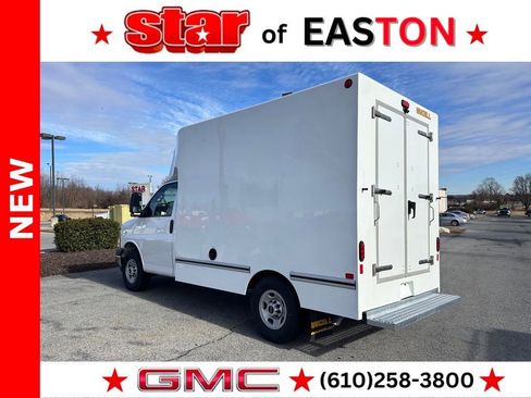 New 2025 GMC Savana 3500 w/ Power Convenience Package image 7